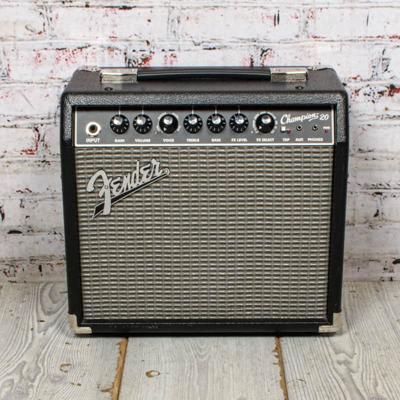 Fender Champion 20 guitar front