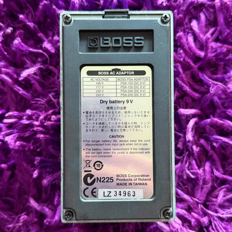 Boss CS-3 Compression Sustainer detail