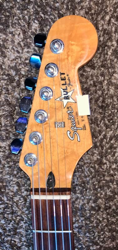 Squier Bullet Stratocaster detail